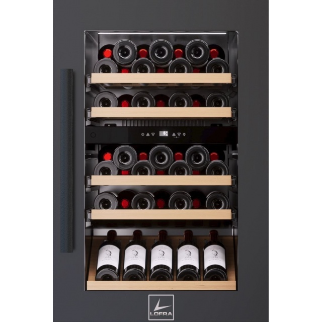 Vitrina de vinuri LOFRA Dolcevita ZBRNM24T, 24 sticle, 1 zone temperatura +3 +18 °C, finisaj negru