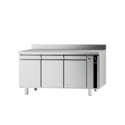 Masa rece ILsa Evolve T9PG3V4550 cu rebord, 3 usi, capacitate 381 l, temperatura -20°-10°C, inox
