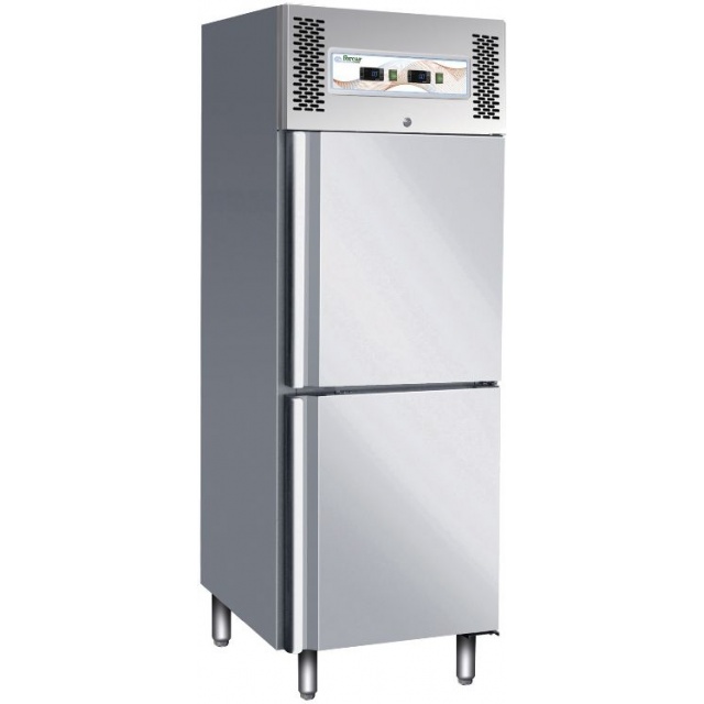 Vitrina frigorifica Cool Wise DC 368, capacitate 300 L, 1 zona de temperatura +1° ~ +10°C, negru