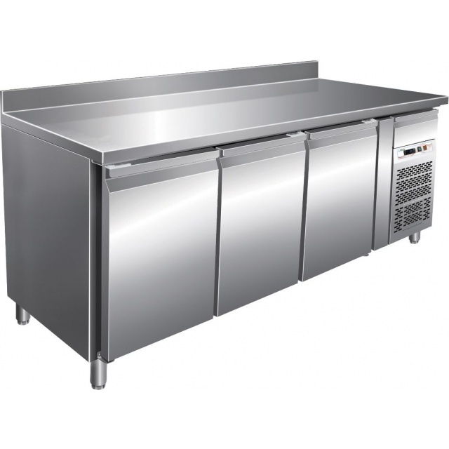 Masa rece cu rebord Forcar G-GN3200TN cu 3 usi, capacitate 417 l, temperatura -2°+8°C, Inox
