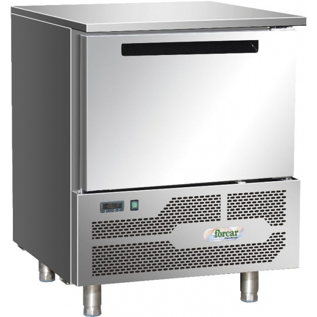 Vitrina frigorifica Cool Wise DC 368, capacitate 300 L, 1 zona de temperatura +1° ~ +10°C, negru