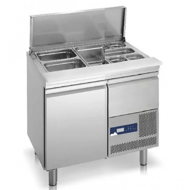 Vitrina frigorifica Cool Wise DC 368, capacitate 300 L, 1 zona de temperatura +1° ~ +10°C, negru