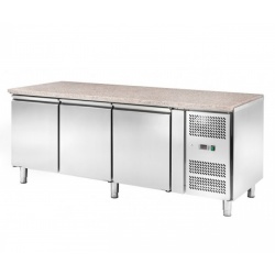 Masa rece patiserie Amitek AK3100PM cu blat granit, 3 usi, capacitate 580 litri, temperatura -2° /+8°C, inox