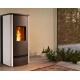 Soba pe peleti Piazzetta P920 M 3,3 - 8,5 kW clasa energetică A+,pentru instalare la nivel de perete/colț și placată cu maiolica