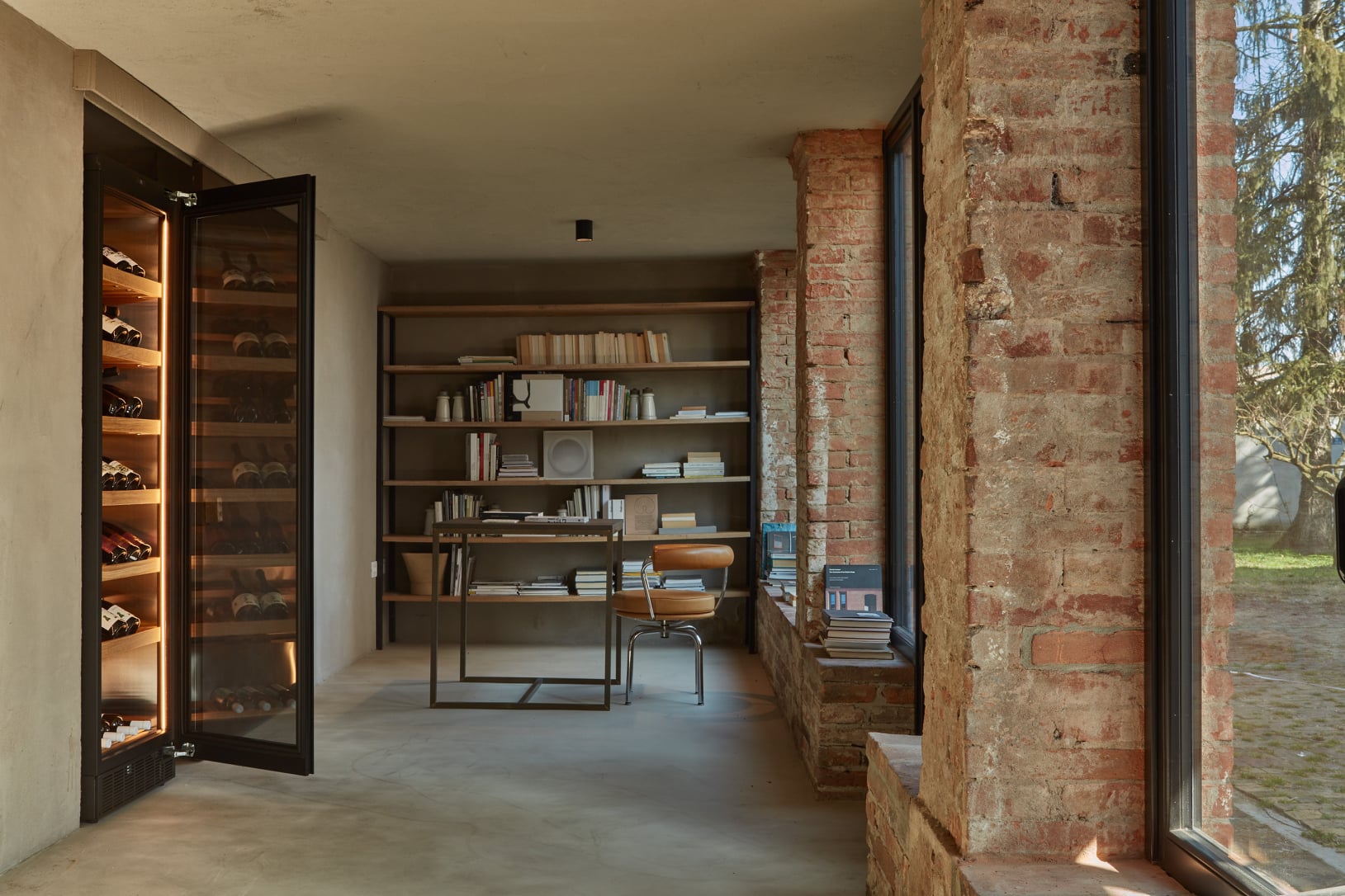 107322902_555305155164649_26198210969547